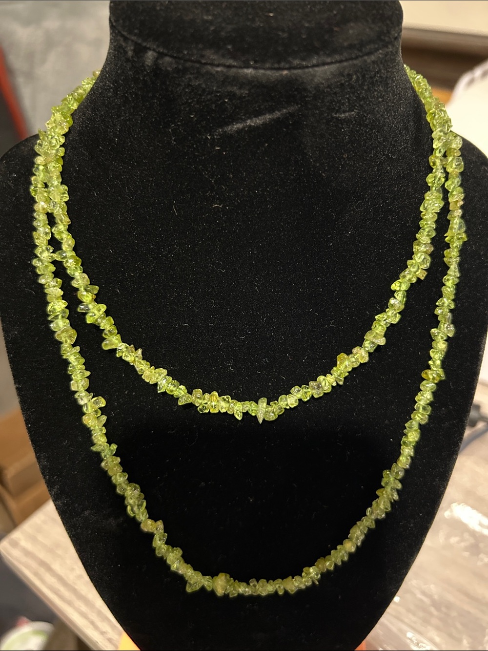 Green Peridot Chip Bead Necklace - Elegant Layered Style